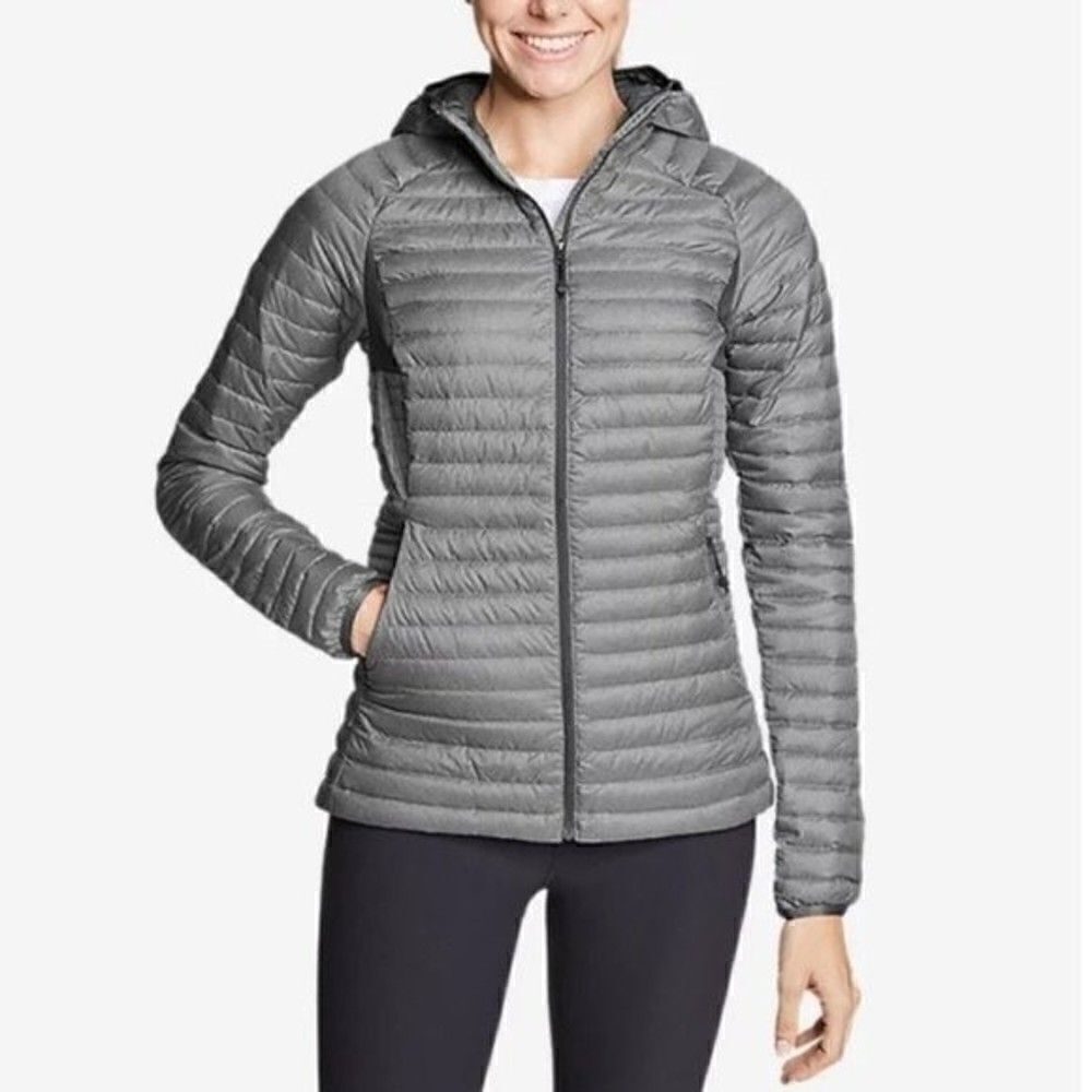 Bilin Womans gray puffer hooded jacket size Medium BoxQ light weight